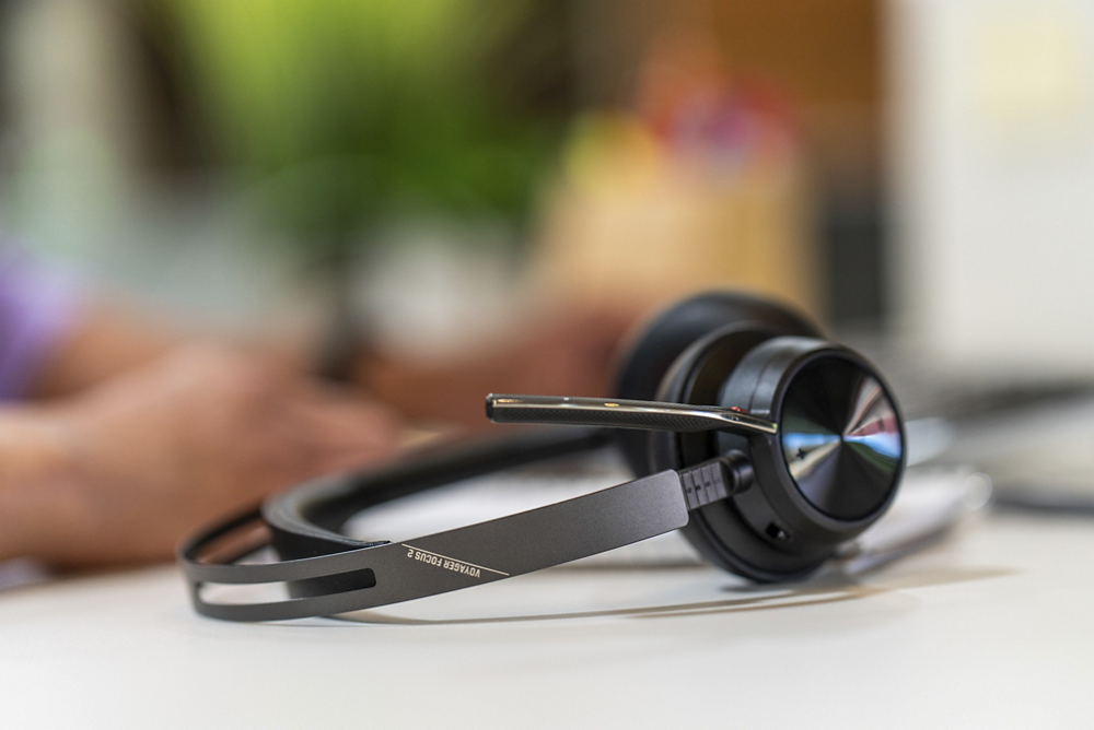 Voyager Focus 2 | Poly, formerly Plantronics & Polycom